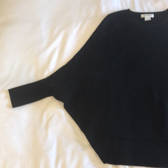 Club Monaco bat wing sweater - Picture 3 of 5
